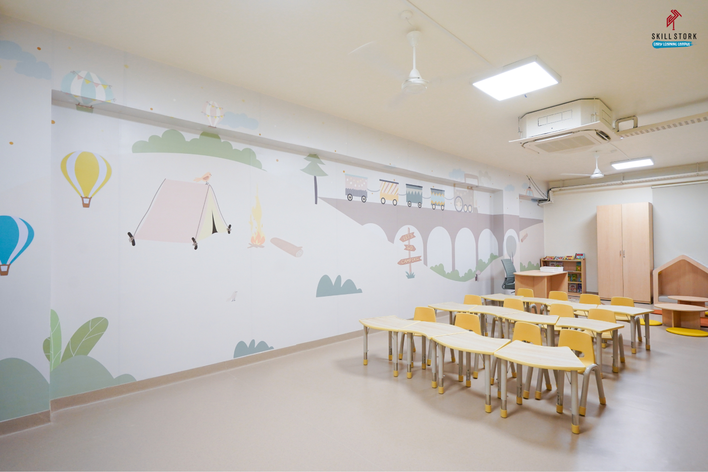 Learning Space 11 – Bridge with Train